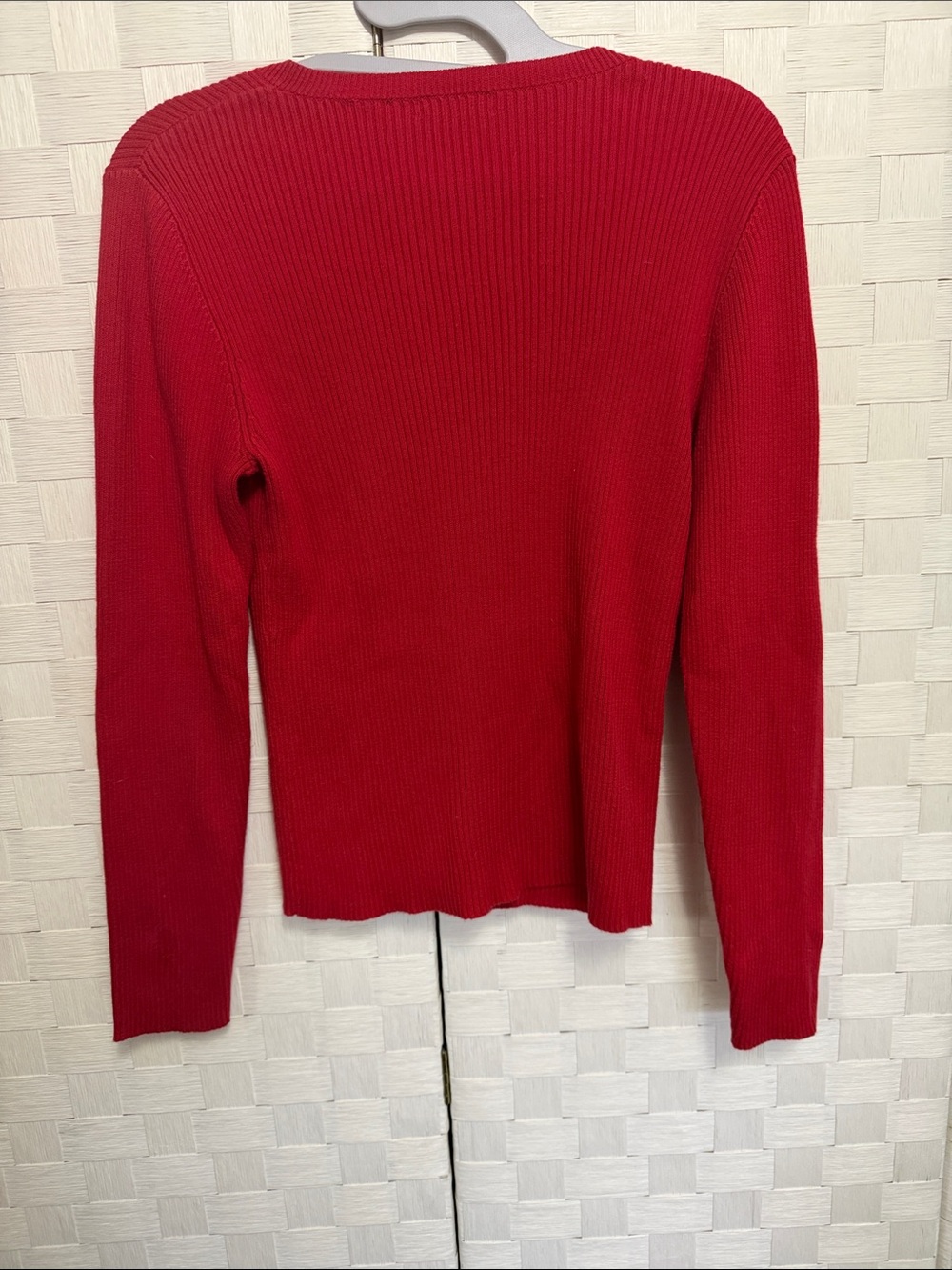 Moda International Red V-Neck Ribbed Sweater - Picture 4 of 4